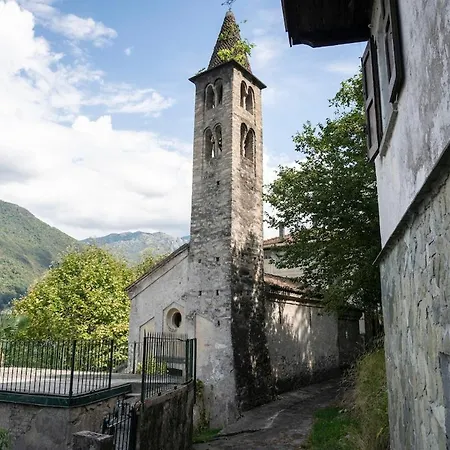 Villa Rustic Private Front With Boat Oria (Como)