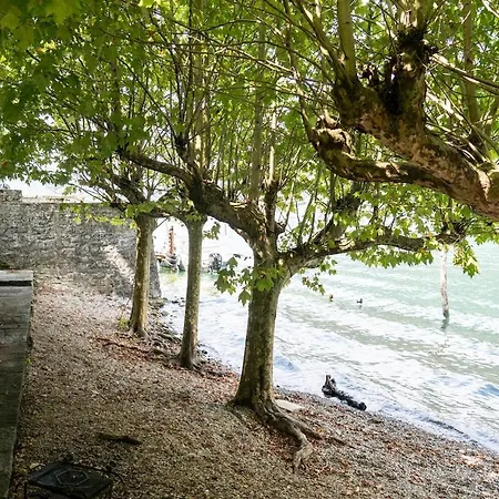 Rustic Private Front With Boat Oria (Como)