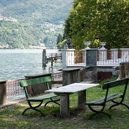 Rustic Private Front With Boat Villa